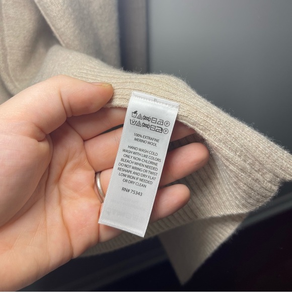 Tahari Women’s Beige Open Front Cardigan Sweater L 100% Extrafine Merino Wool - Picture 3 of 7